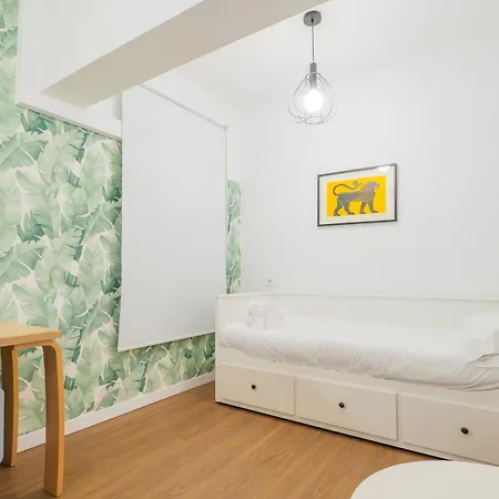 Ybh Urzaiz 33-35, 1 Apartman *